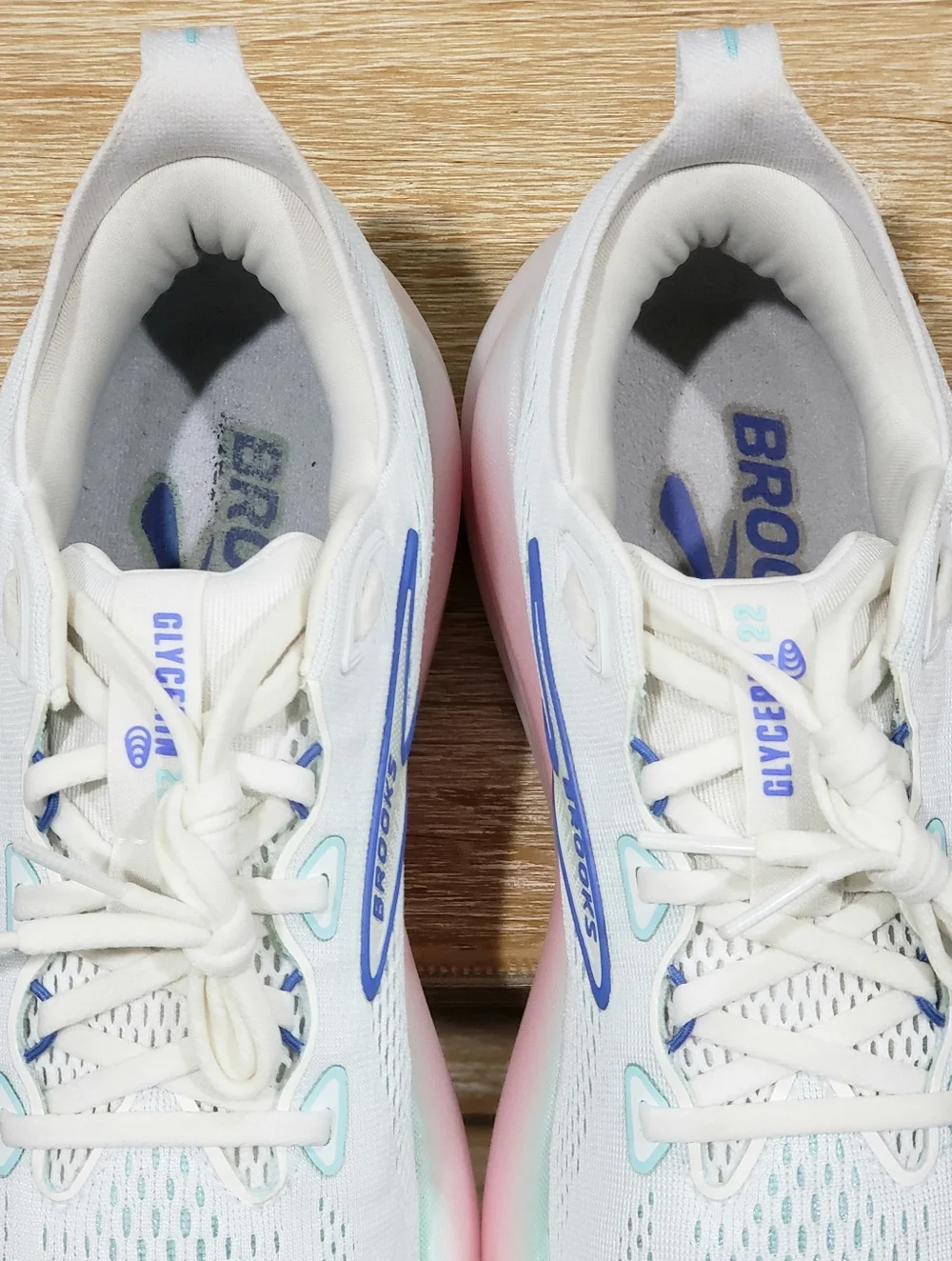 BROOKS Women's Glycerin 22 Running Shoes (9.5M) White/Limpet Shell/Amparo Blue